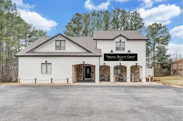 $750 | 16575 Moneta Road, Moneta, VA 24121