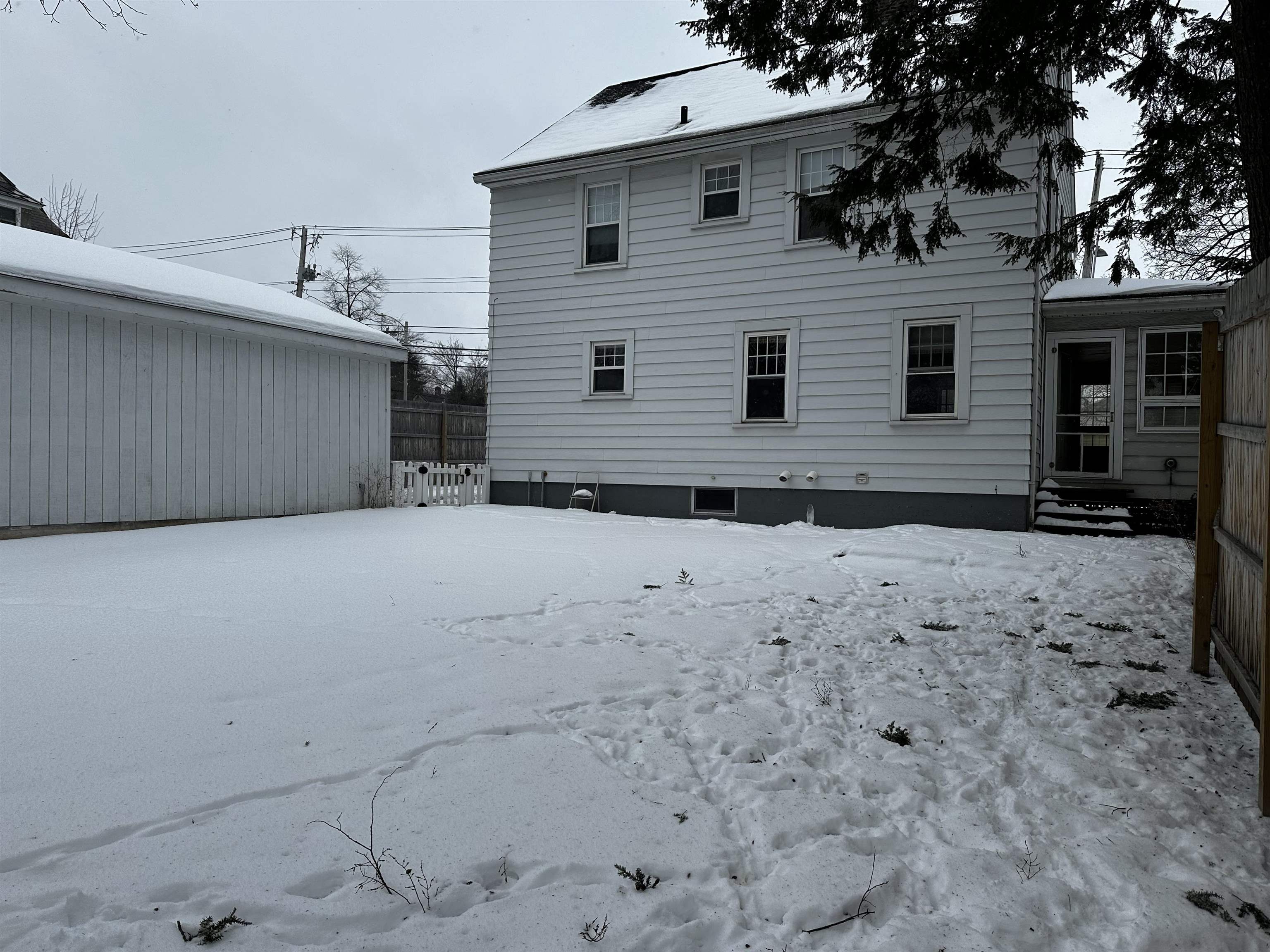 436 Maple Street Burlington, VT 05401 - Photo 18 of 23