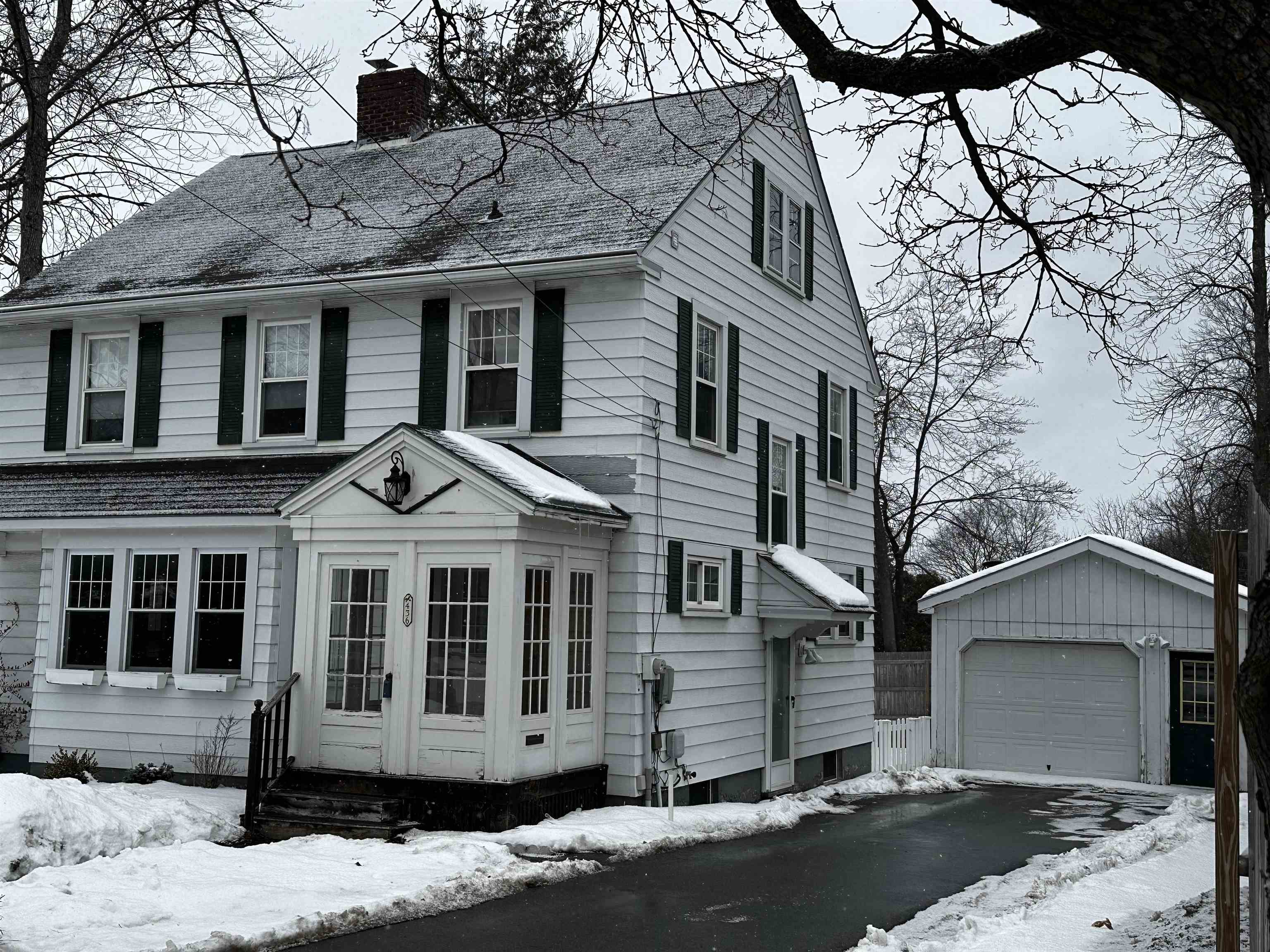 436 Maple Street Burlington, VT 05401 - Photo 2 of 23