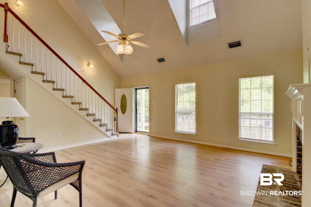 185 Lakeview Loop Daphne, AL 36526 - Photo 4 of 20