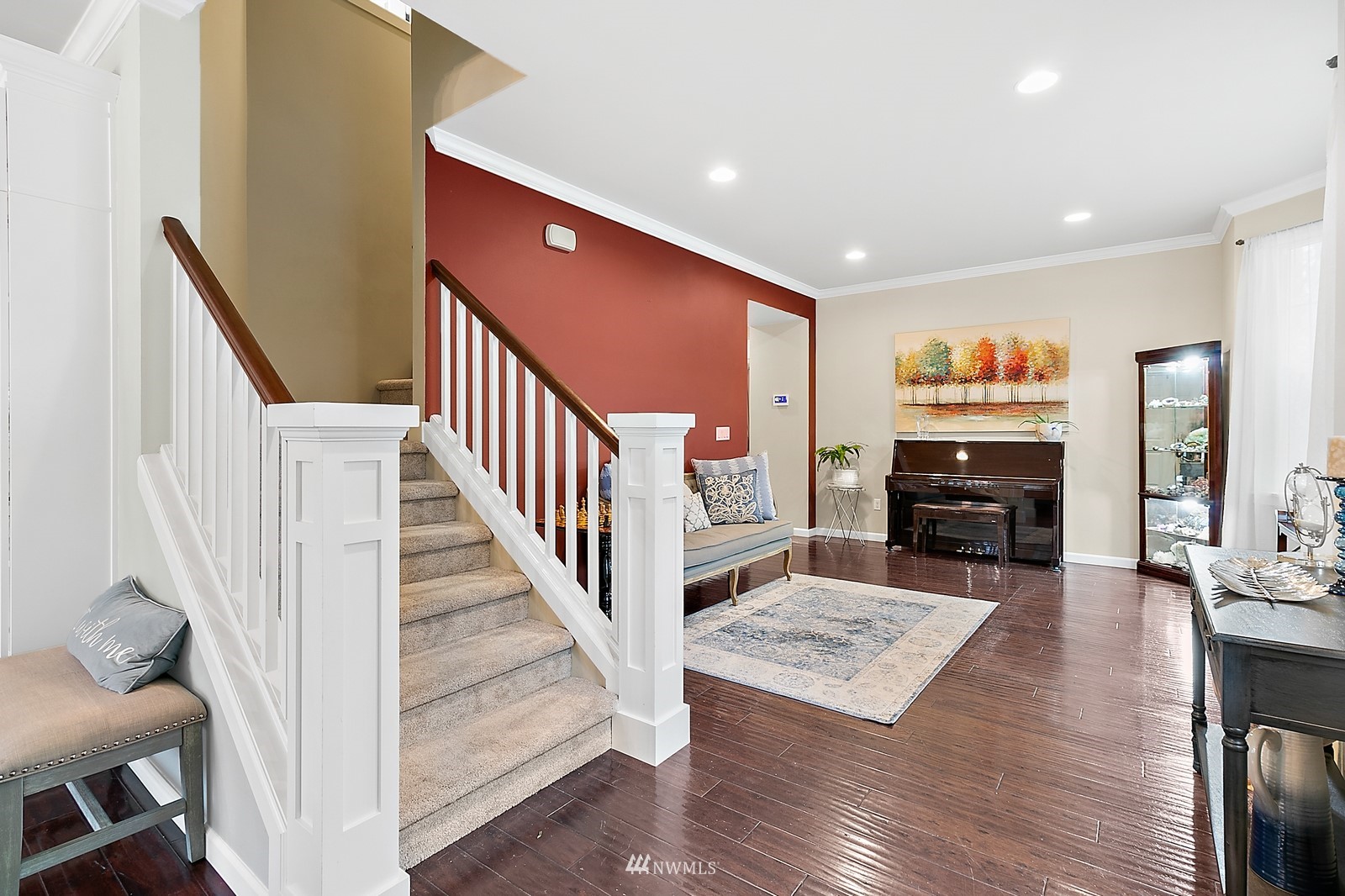 685 Kitsap Avenue Northeast Renton, WA 98059 - Photo 6 of 40 Gallery Image 6