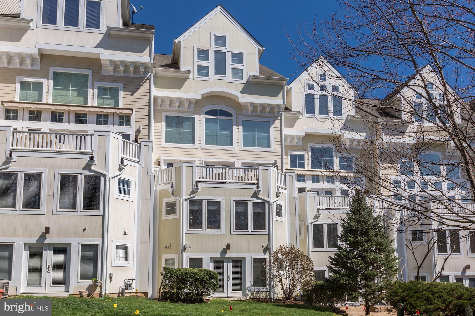 2024 Beacon Heights Drive Reston, VA 20191 - Photo 2 of 20 Exterior (General)