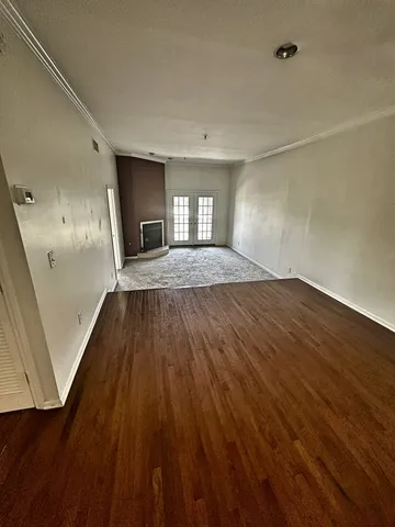 $1,499 | 123 West End Place, Nashville, TN 37205