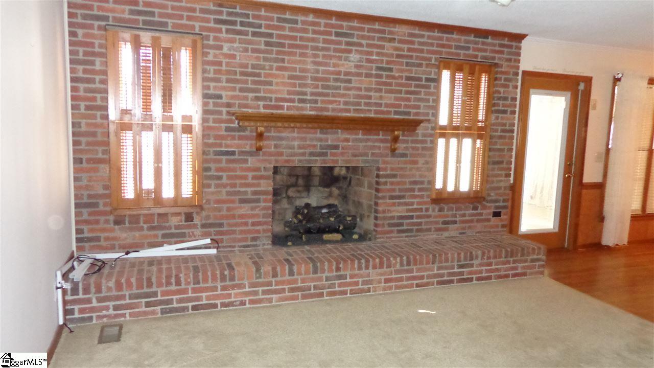 713 Hunts Bridge Road Greenville, SC 29617 - Photo 5 of 15