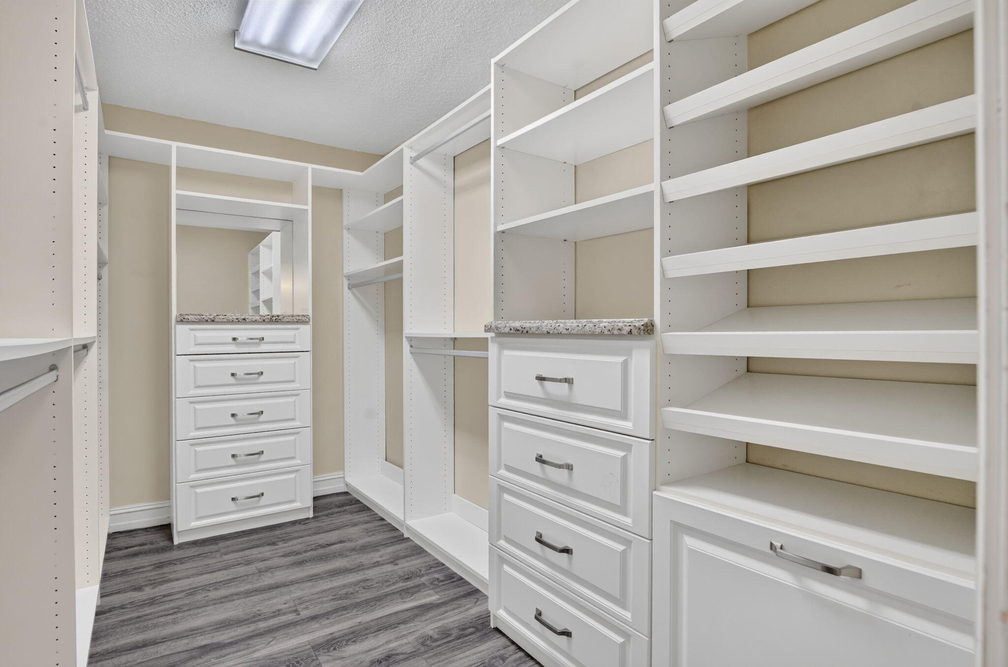 23338 La Vida Way Boca Raton, FL 33433 - Photo 31 of 52 Walk-in closet