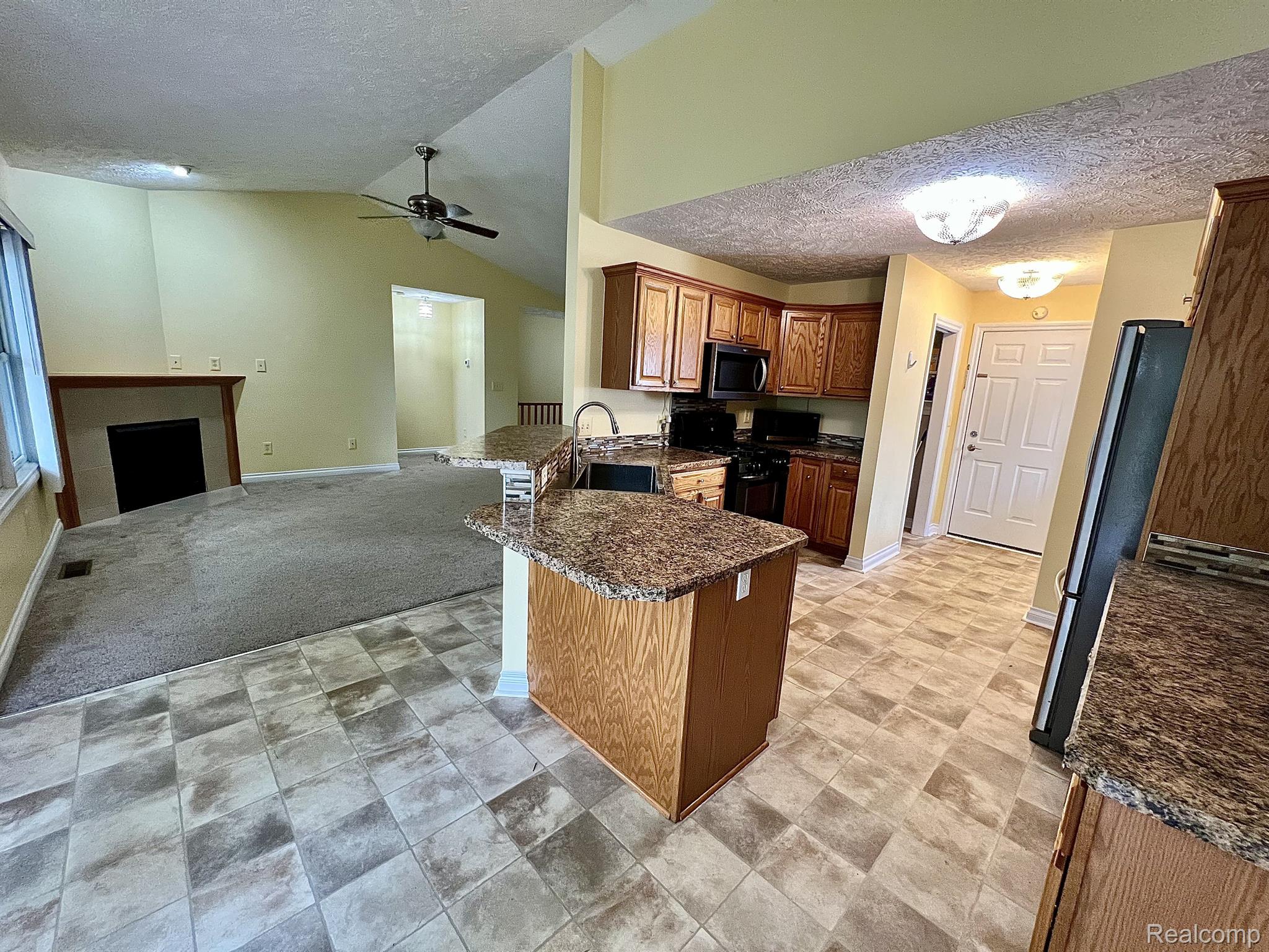 4165 Holt Road Holt, MI 48842 - Photo 8 of 23 Gallery Image 8