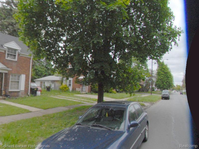16767 Evergreen Road Detroit, MI 48219 - Photo 3 of 4 North street view