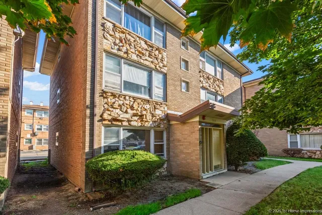 $77,000 | 3176 West Meadow Ln Drive, Unit 40, Merrionette Park, IL 60803