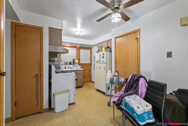 $77,000 | 3176 West Meadow Ln Drive, Unit 40, Merrionette Park, IL 60803