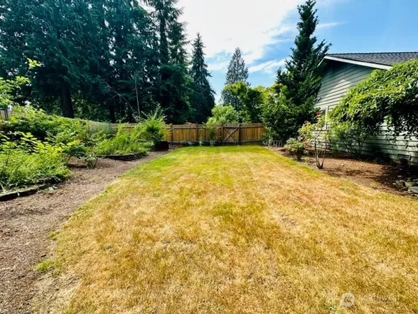 $3,600 | 14238 278th Avenue Northeast, Duvall, WA 98019