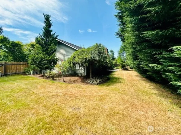 $3,600 | 14238 278th Avenue Northeast, Duvall, WA 98019