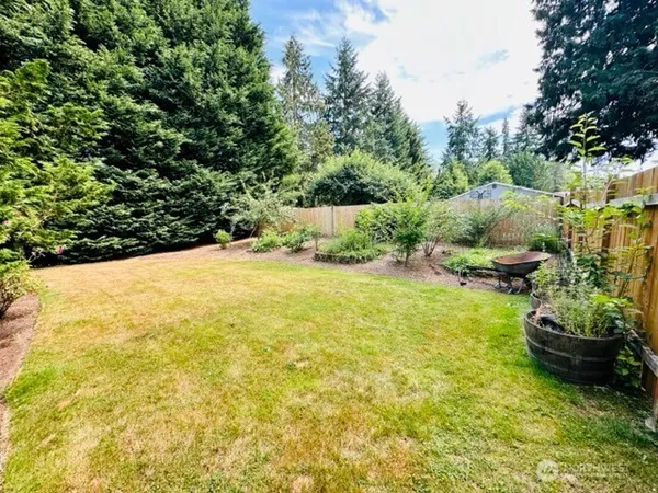 $3,600 | 14238 278th Avenue Northeast, Duvall, WA 98019