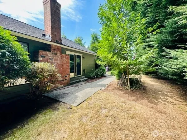 $3,600 | 14238 278th Avenue Northeast, Duvall, WA 98019