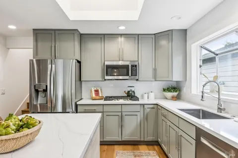 $1,650,000 | 37 Spindrift Passage, Corte Madera, CA 94925