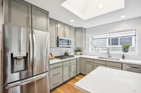 $1,650,000 | 37 Spindrift Passage, Corte Madera, CA 94925