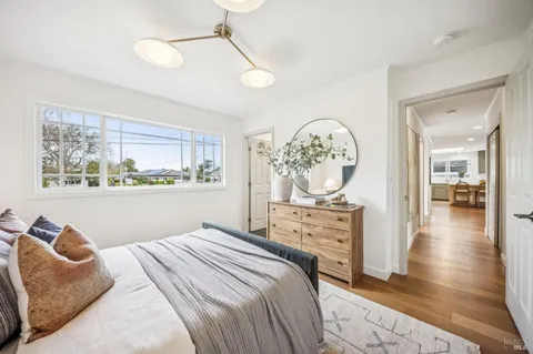 $1,650,000 | 37 Spindrift Passage, Corte Madera, CA 94925