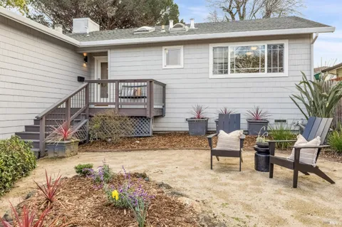 $1,650,000 | 37 Spindrift Passage, Corte Madera, CA 94925