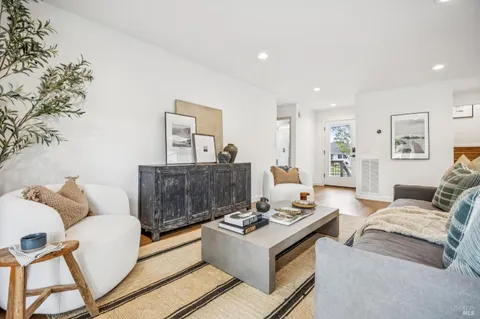 $1,650,000 | 37 Spindrift Passage, Corte Madera, CA 94925