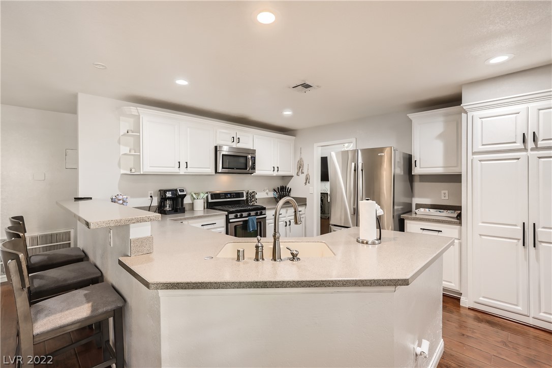 337 Jorge Way Henderson, NV 89014 - Photo 9 of 28