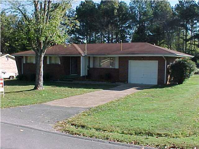 186 Clara Lee Road Rossville, GA 30741 - Photo 1 of 5 Primary Photo
