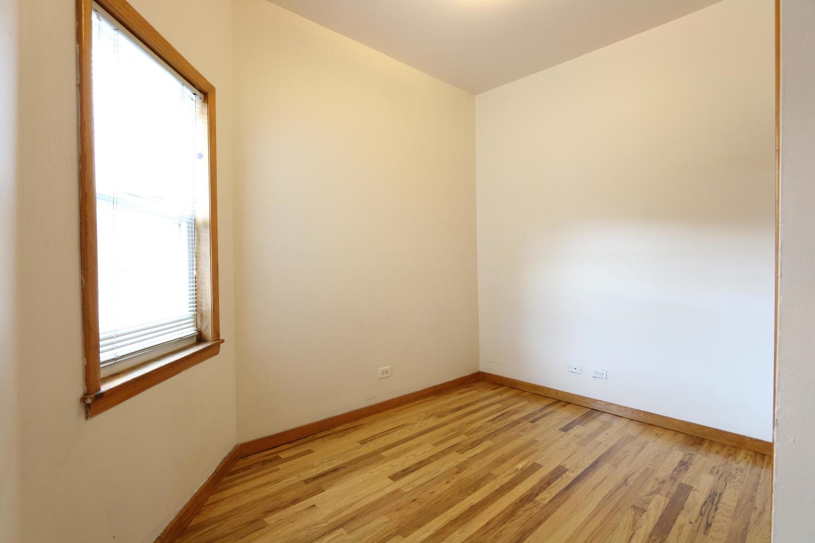 1355 West Taylor Street, Unit 2R Chicago, IL 60607 - Photo 14 of 17