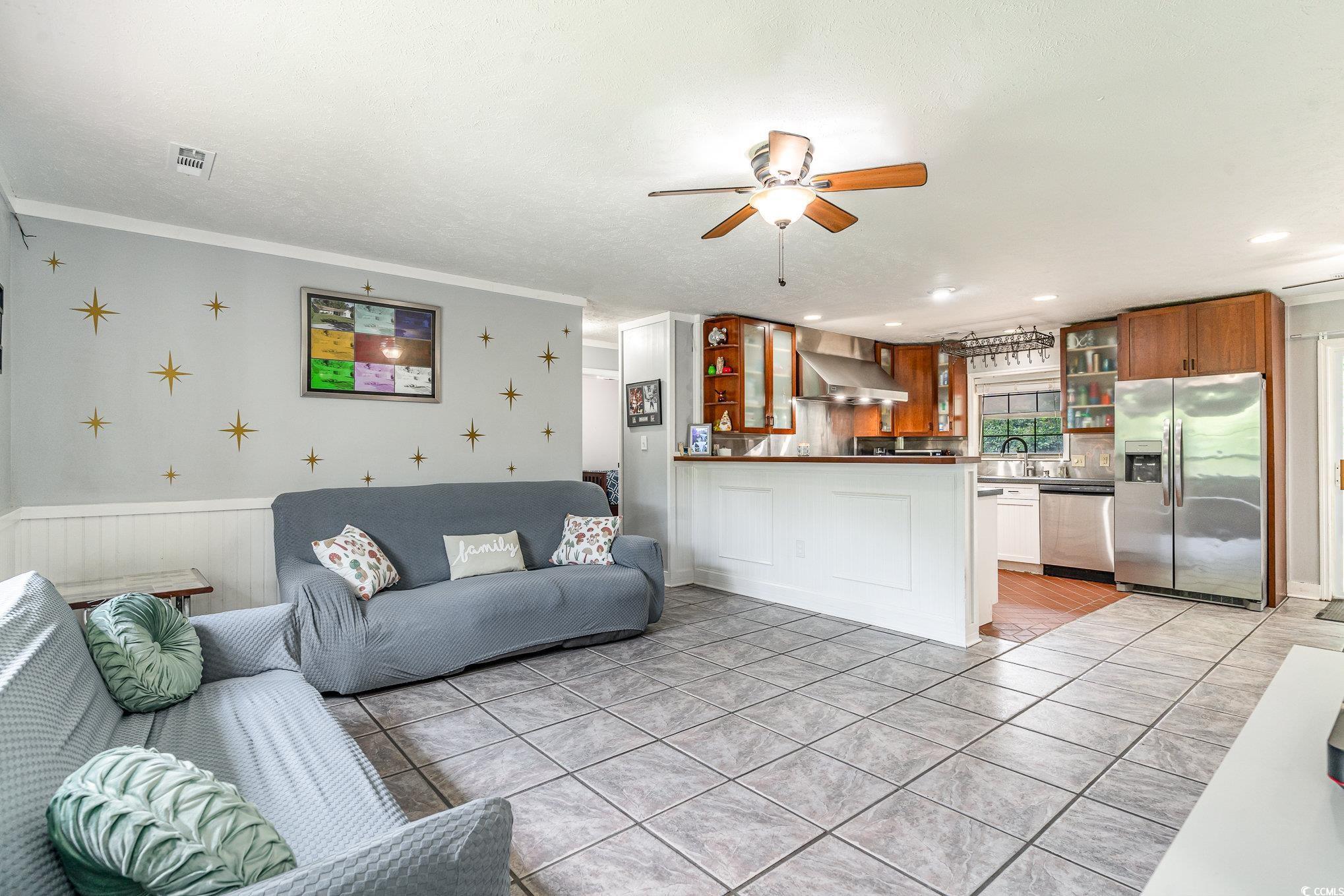 109 Colonial Circle Murrells Inlet, SC 29576 - Photo 5 of 31 Gallery Image 5