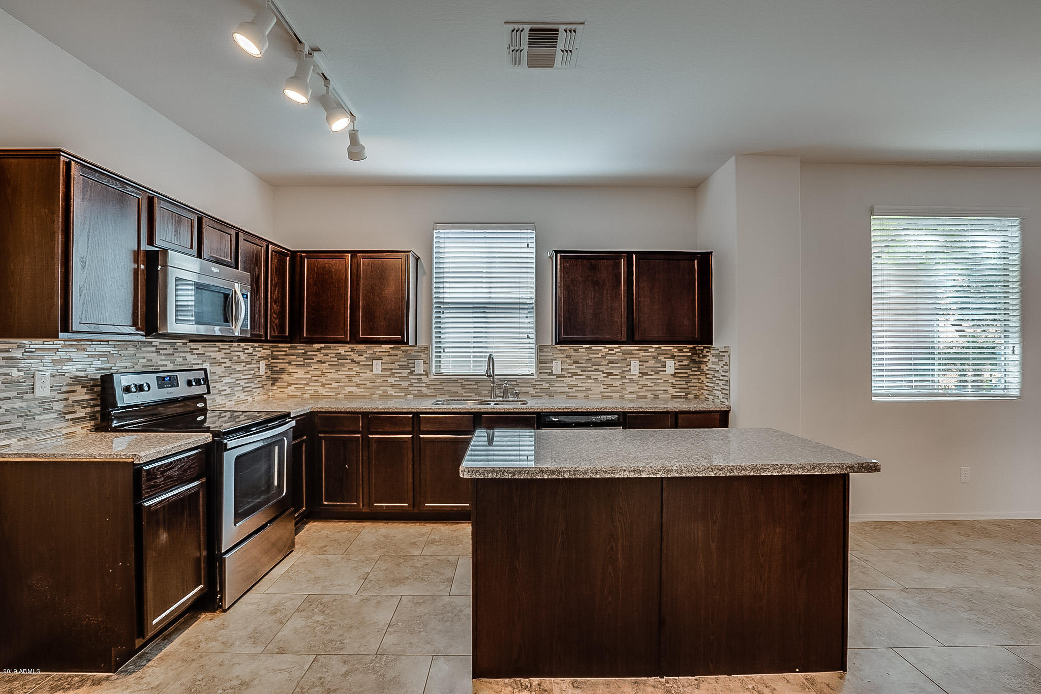 4780 West Carson Road Laveen, AZ 85339 - Photo 3 of 26 photo_03