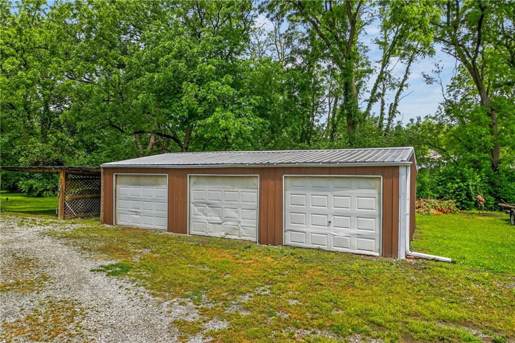 2810 Ajax Road St. Joseph, MO 64503 - Photo 14 of 37