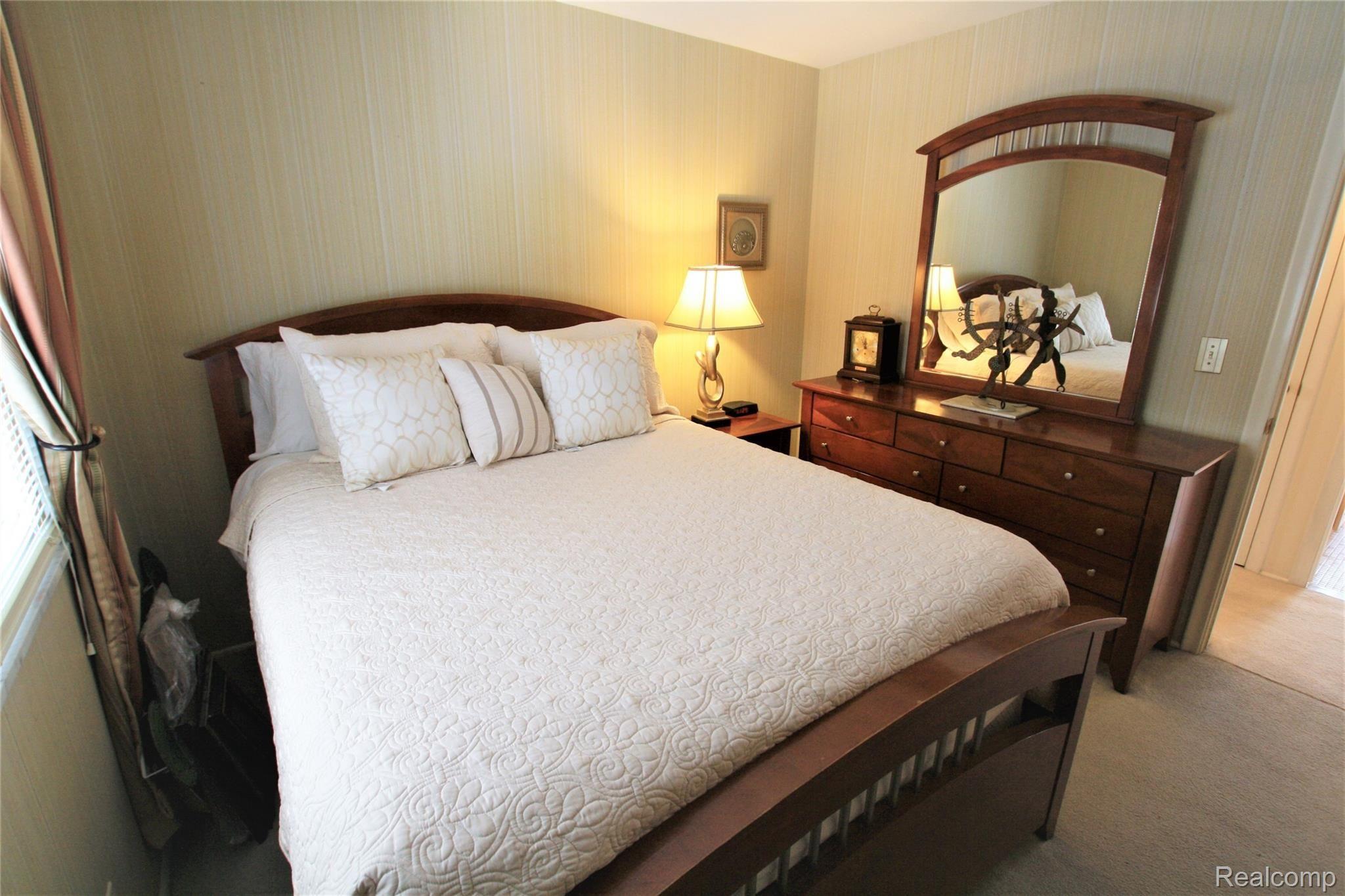 3156 Red Barn Road Flint, MI 48507 - Photo 25 of 30 IMG_2814.JPG