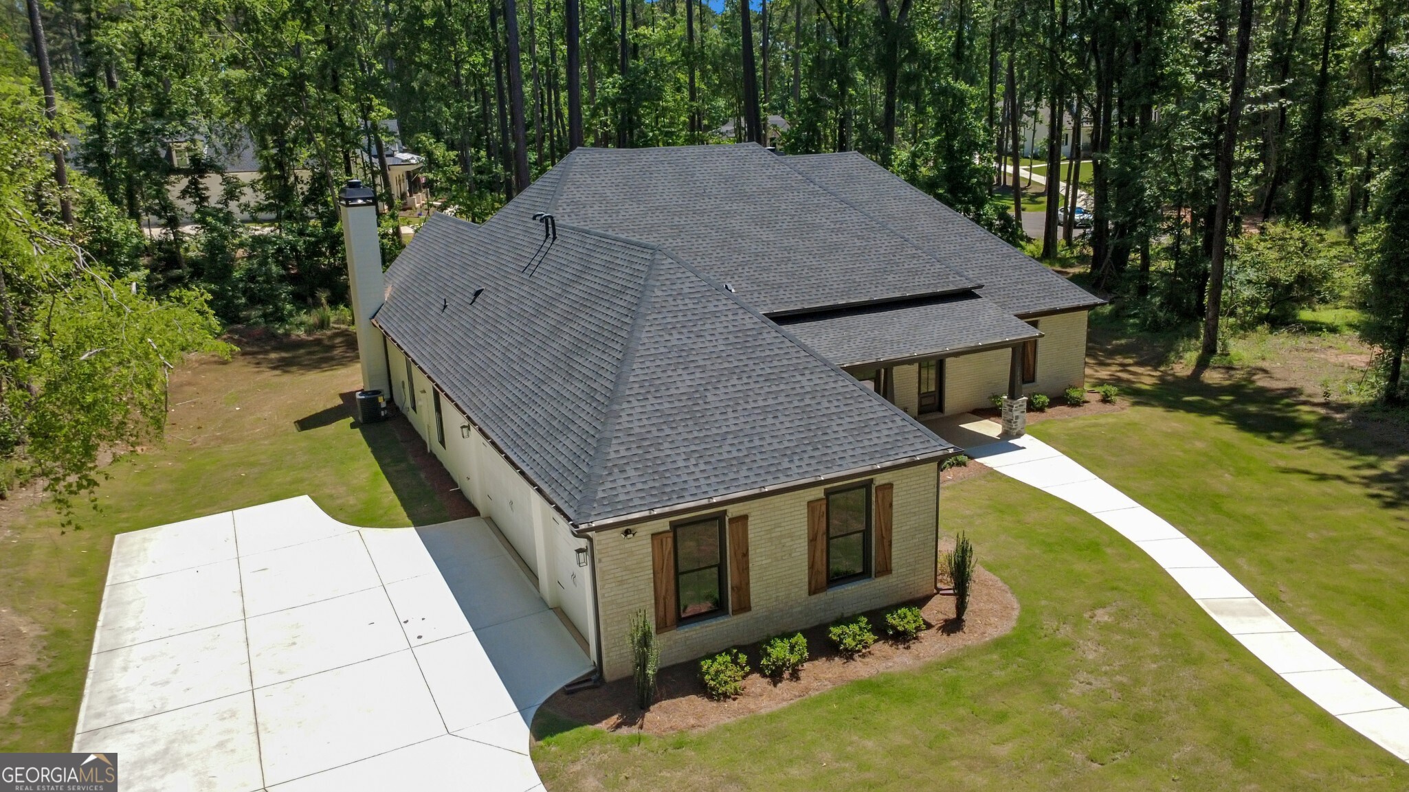 2043 Fischer Road Sharpsburg, GA 30277 - Photo 10 of 52