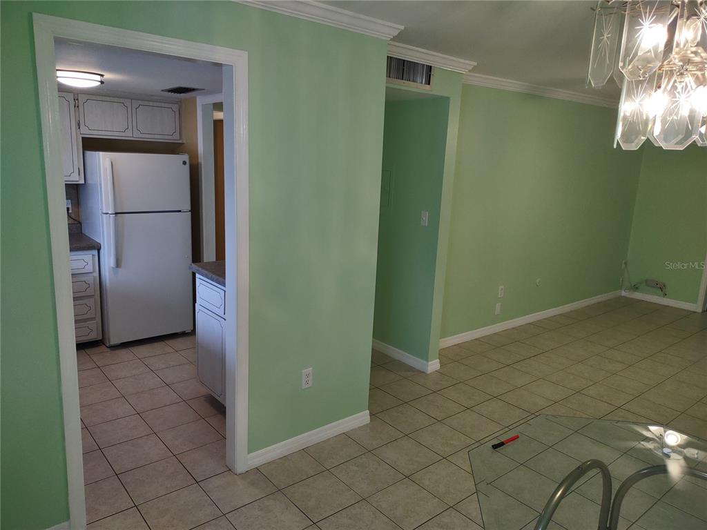 1566 Pleasant Road, Unit J24 Bradenton, FL 34207 - Photo 5 of 14