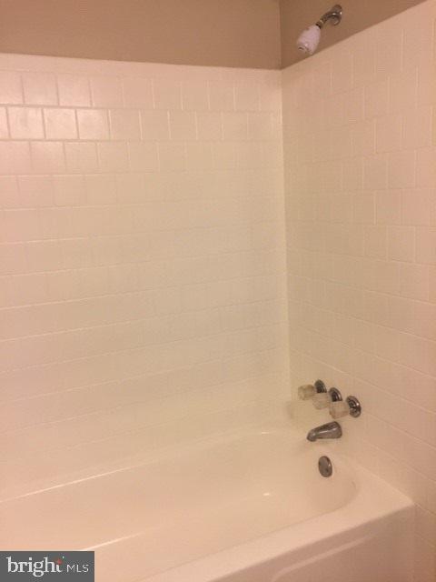 3952 Bel Pre Road, Unit 7 Silver Spring, MD 20906 - Photo 20 of 27 2nd Bathroom
