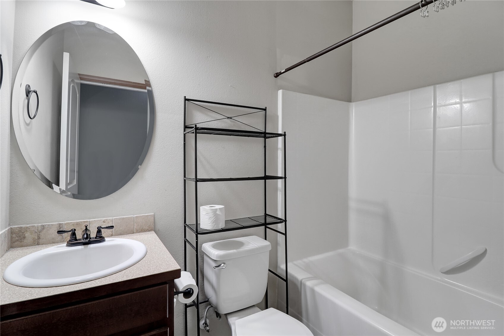 1748 View Point Court Southwest Tumwater, WA 98512 - Photo 13 of 37