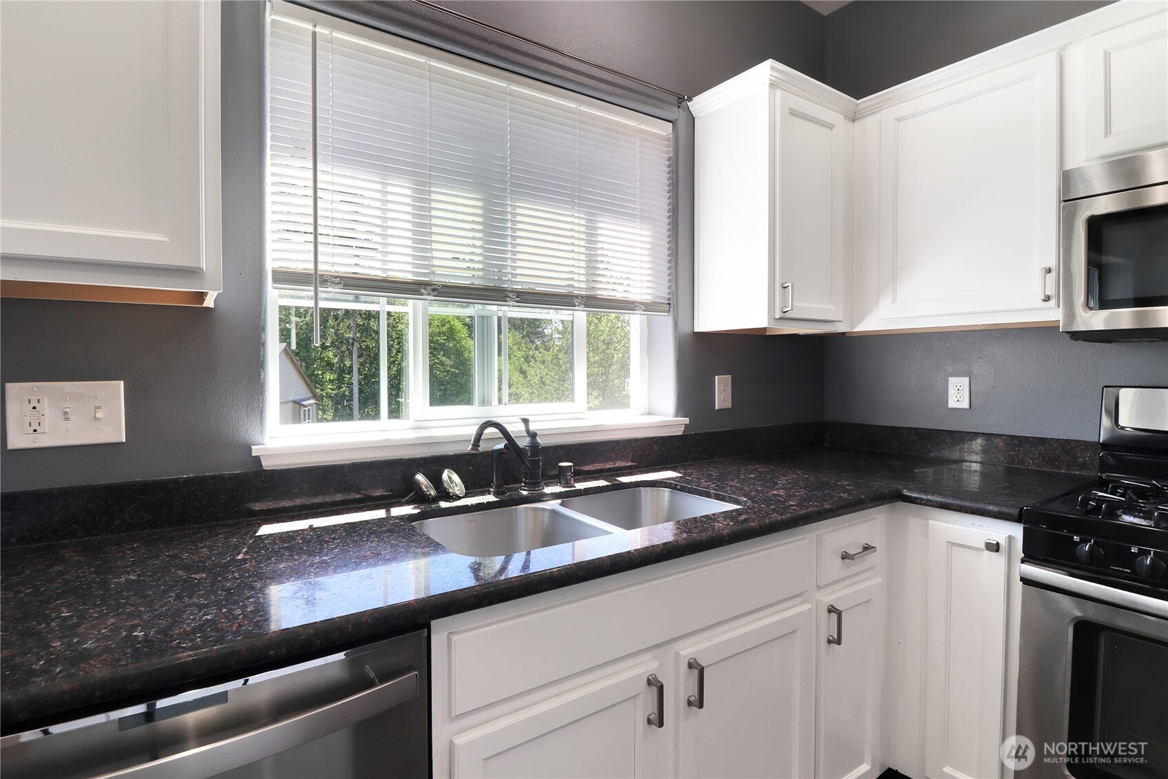 1748 View Point Court Southwest Tumwater, WA 98512 - Photo 33 of 37