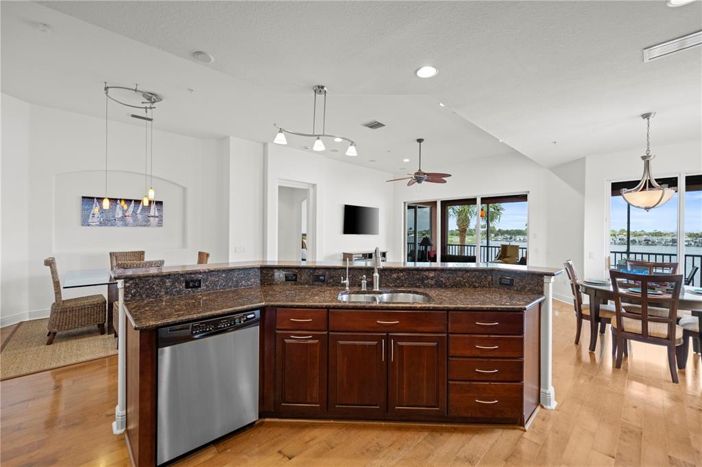 1139 Riverscape Street, Unit 2 Bradenton, FL 34208 - Photo 11 of 69