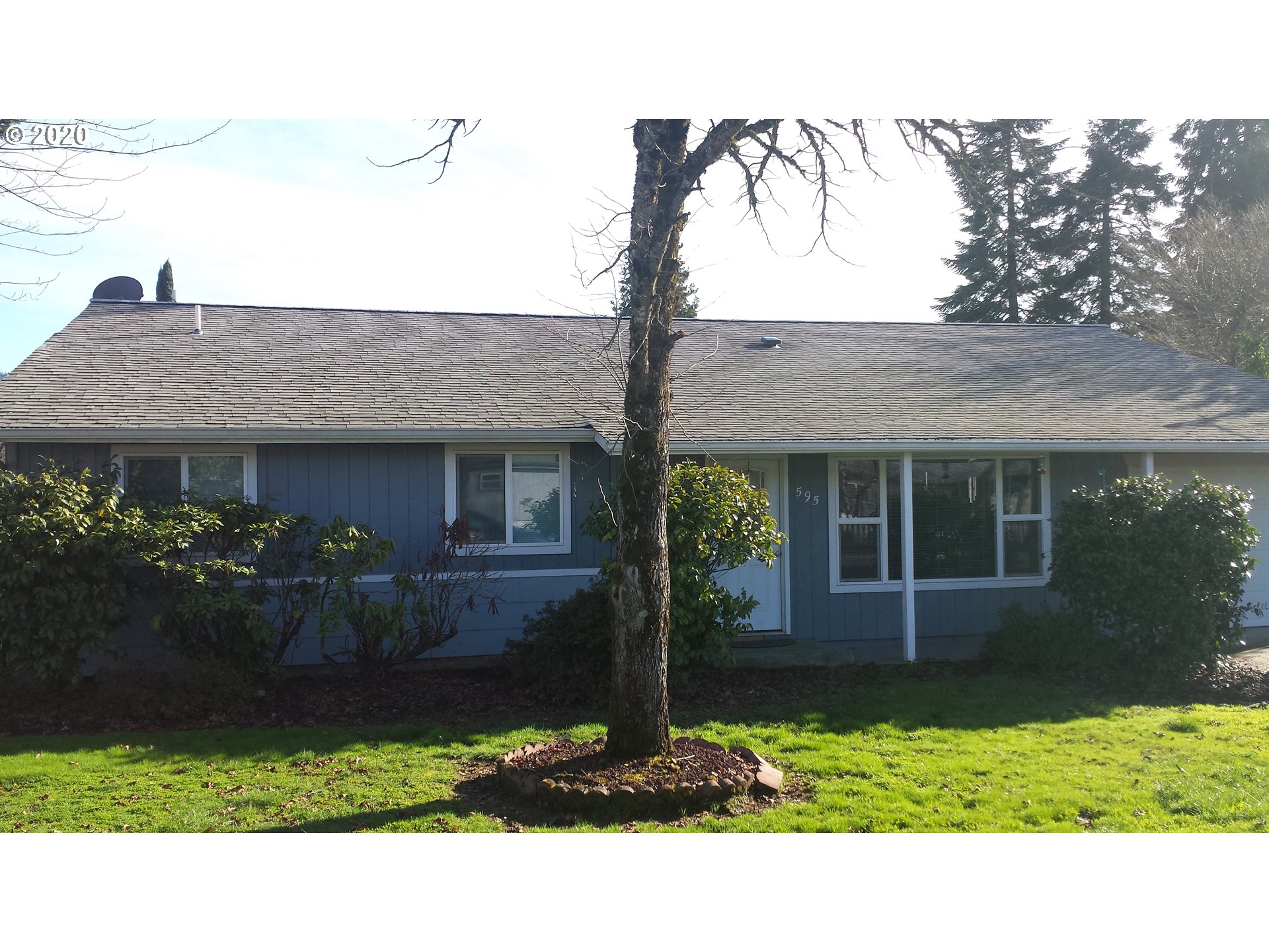 595 East 2nd Avenue Riddle, OR 97469 - Photo 2 of 28