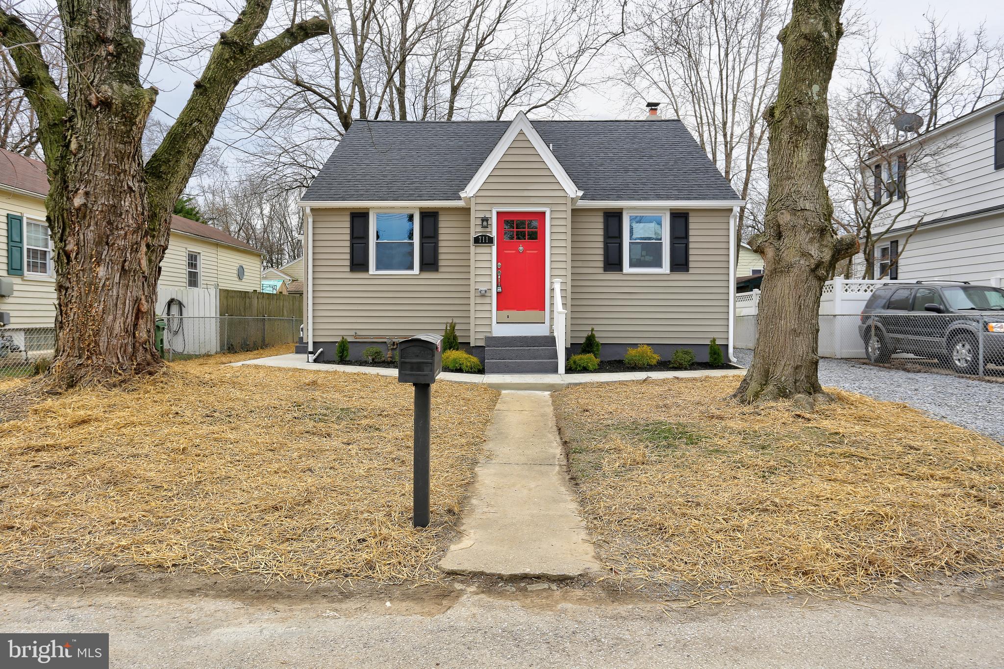 711 Cresswell Road Baltimore, MD 21225 - Photo 2 of 20 Front view