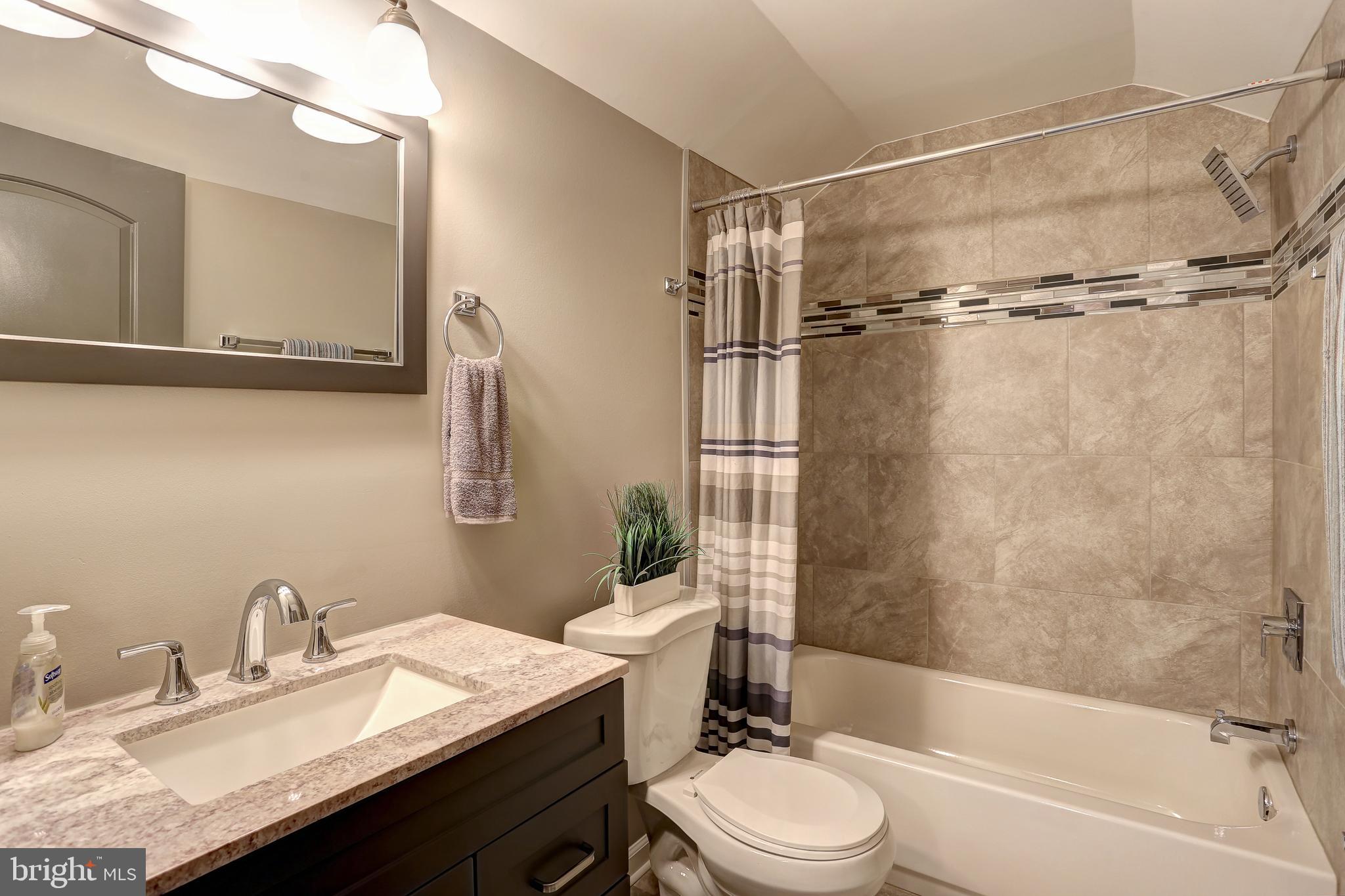 711 Cresswell Road Baltimore, MD 21225 - Photo 8 of 20 Bath 2