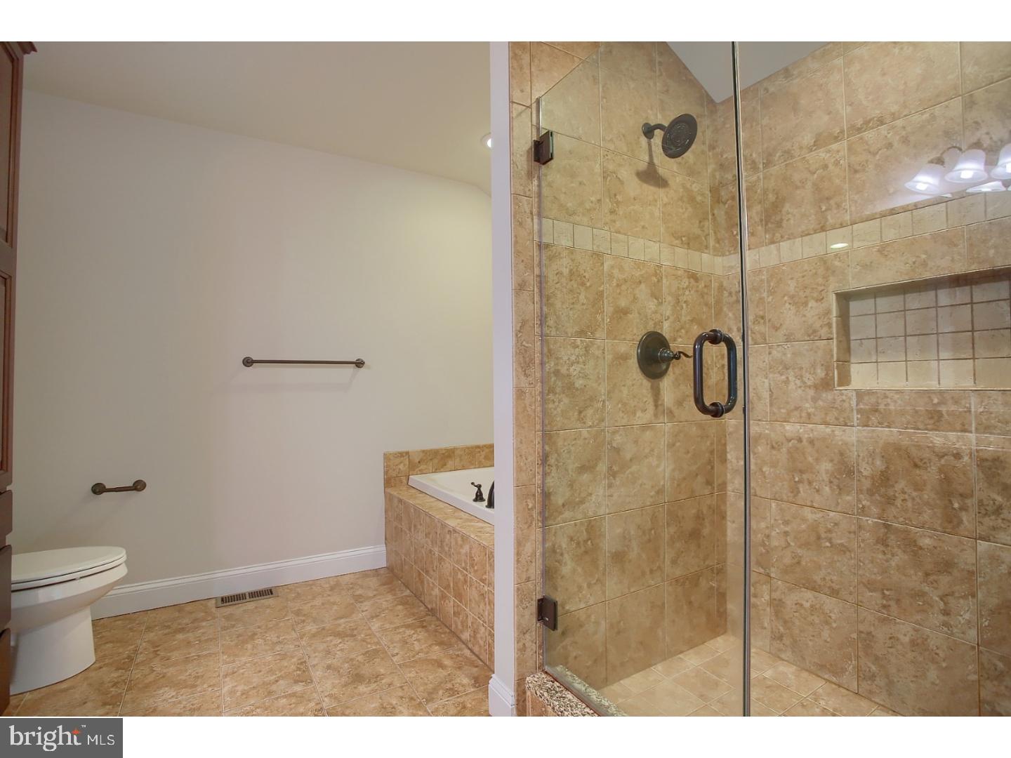 1403 Springhouse Road Reading, PA 19608 - Photo 22 of 25