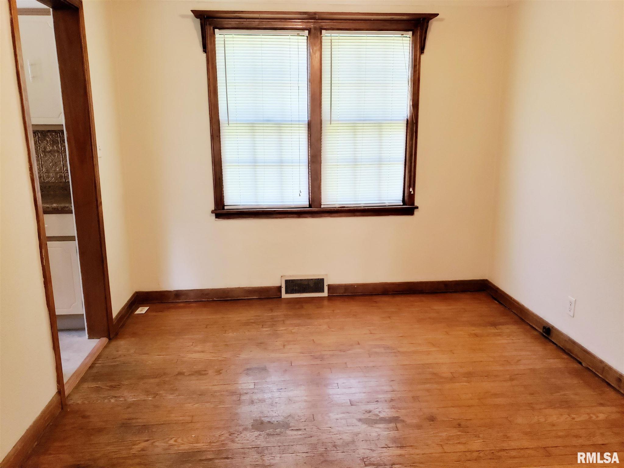 33 Ruth Court Springfield, IL 62704 - Photo 5 of 18