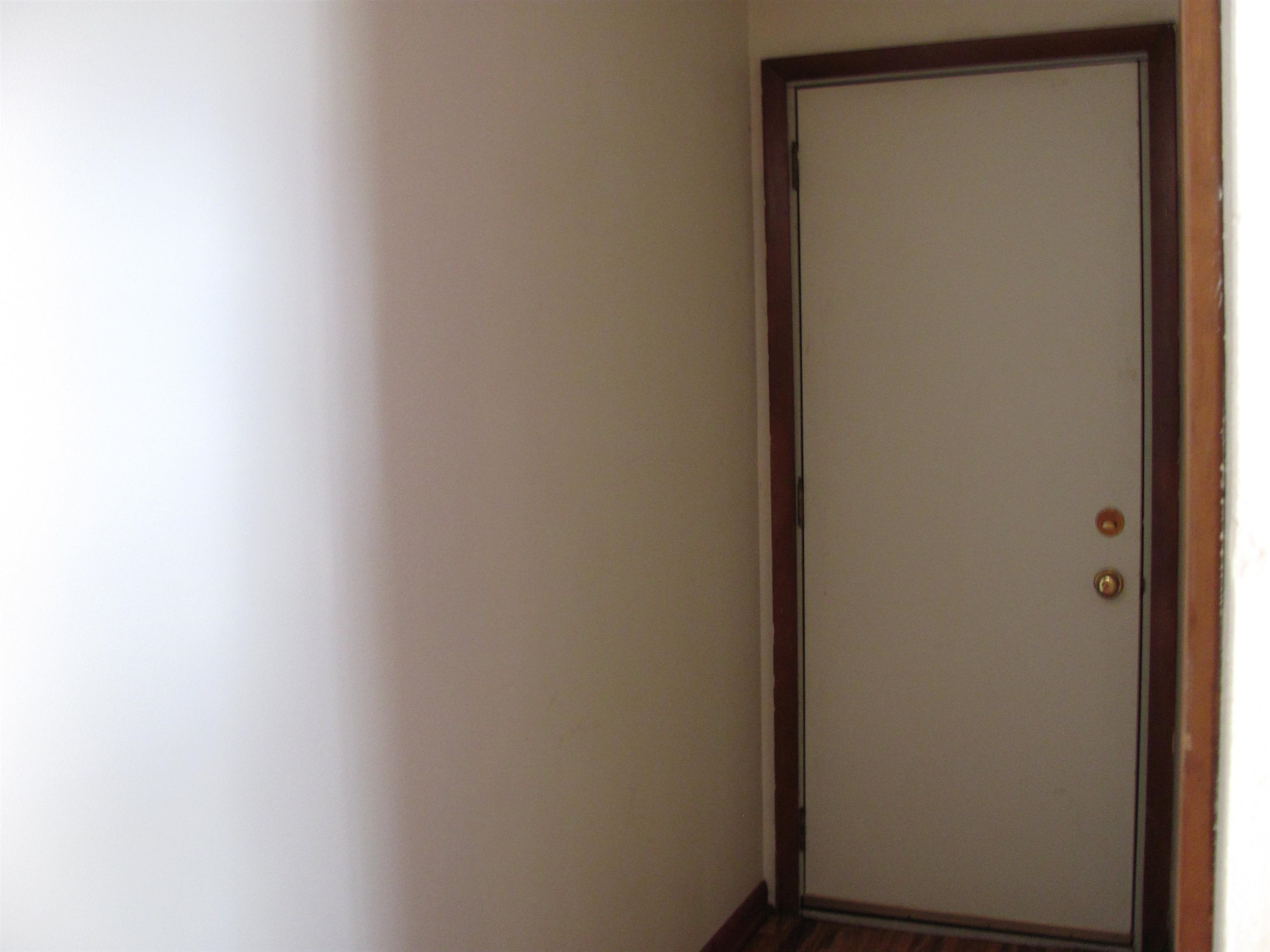 6159 Prairie Road Rockford, IL 61102 - Photo 28 of 47 a door with a small window