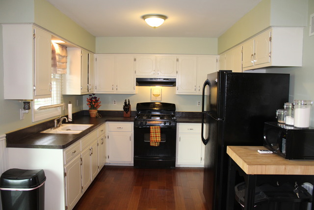 836 Stonegate Road New Lenox, IL 60451 - Photo 7 of 25