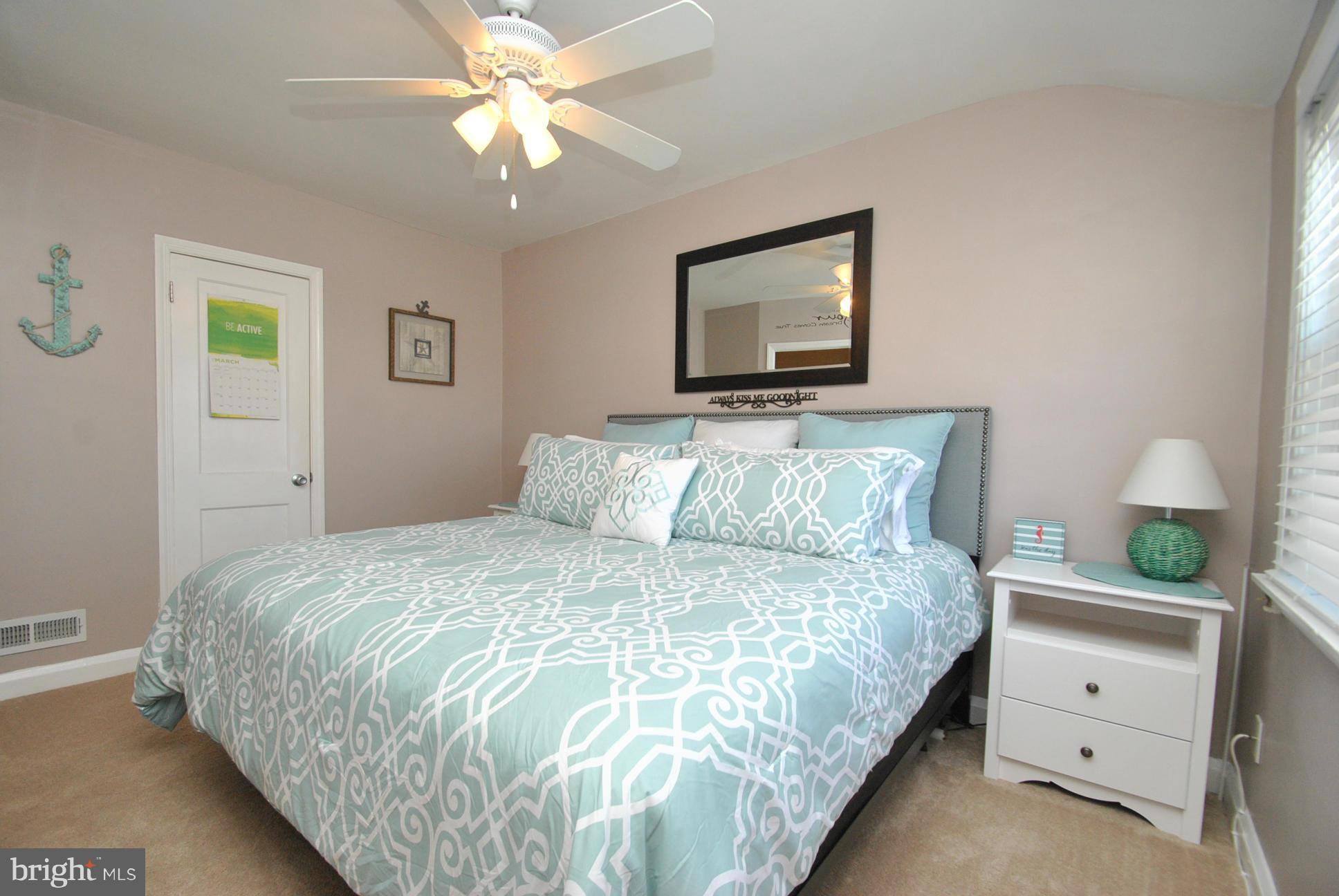 416 Stemmers Run Road Baltimore, MD 21221 - Photo 14 of 29 OWNERS BEDROOM FITS KING SIZE BED