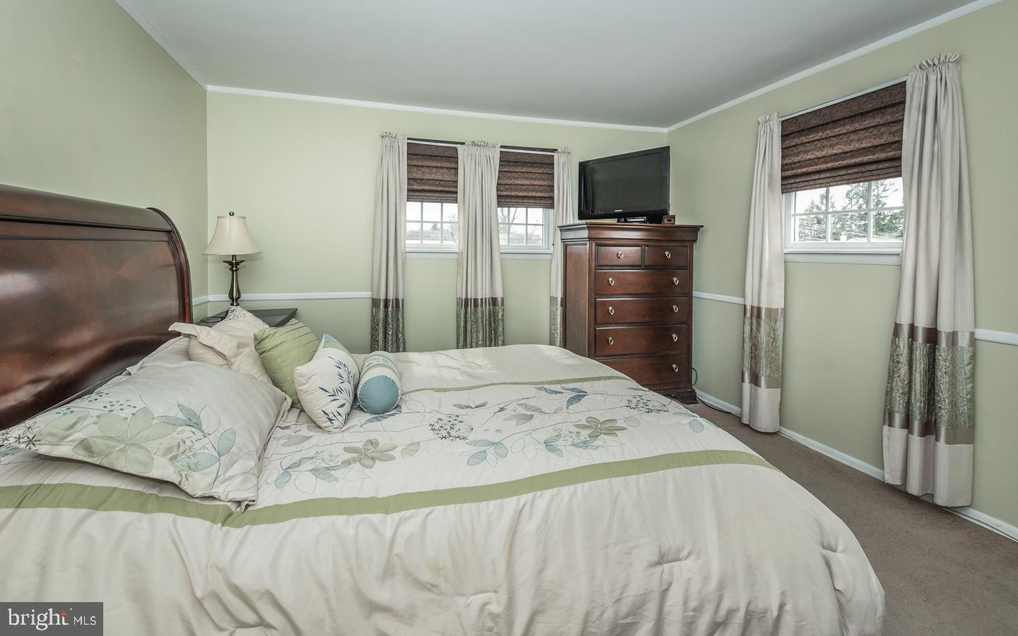 679 Stratford Road Warminster, PA 18974 - Photo 26 of 41 Gallery Image 26