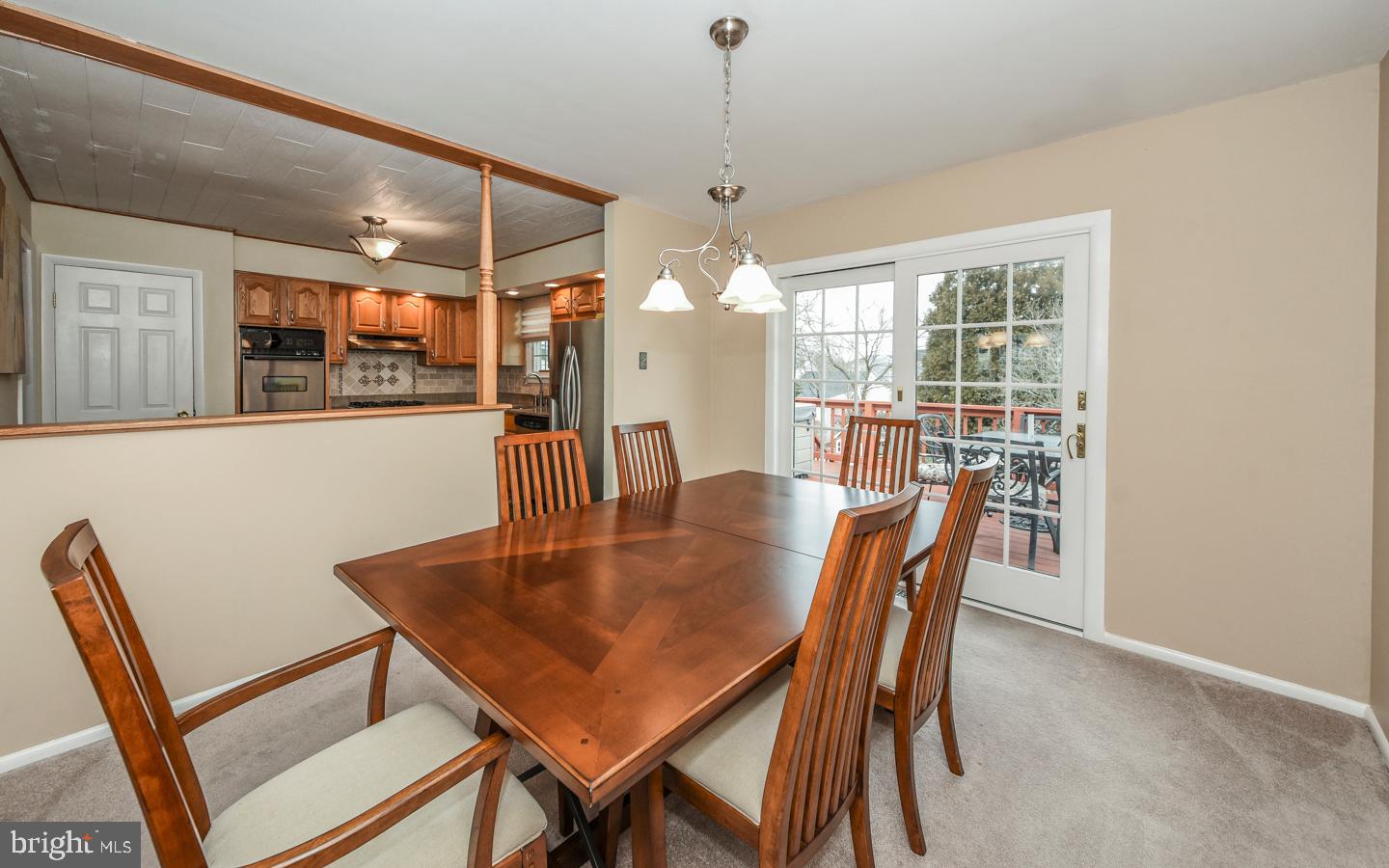679 Stratford Road Warminster, PA 18974 - Photo 8 of 41 Gallery Image 8