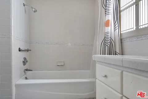 $1,799,000 | Undisclosed Address, Encino, CA 91436