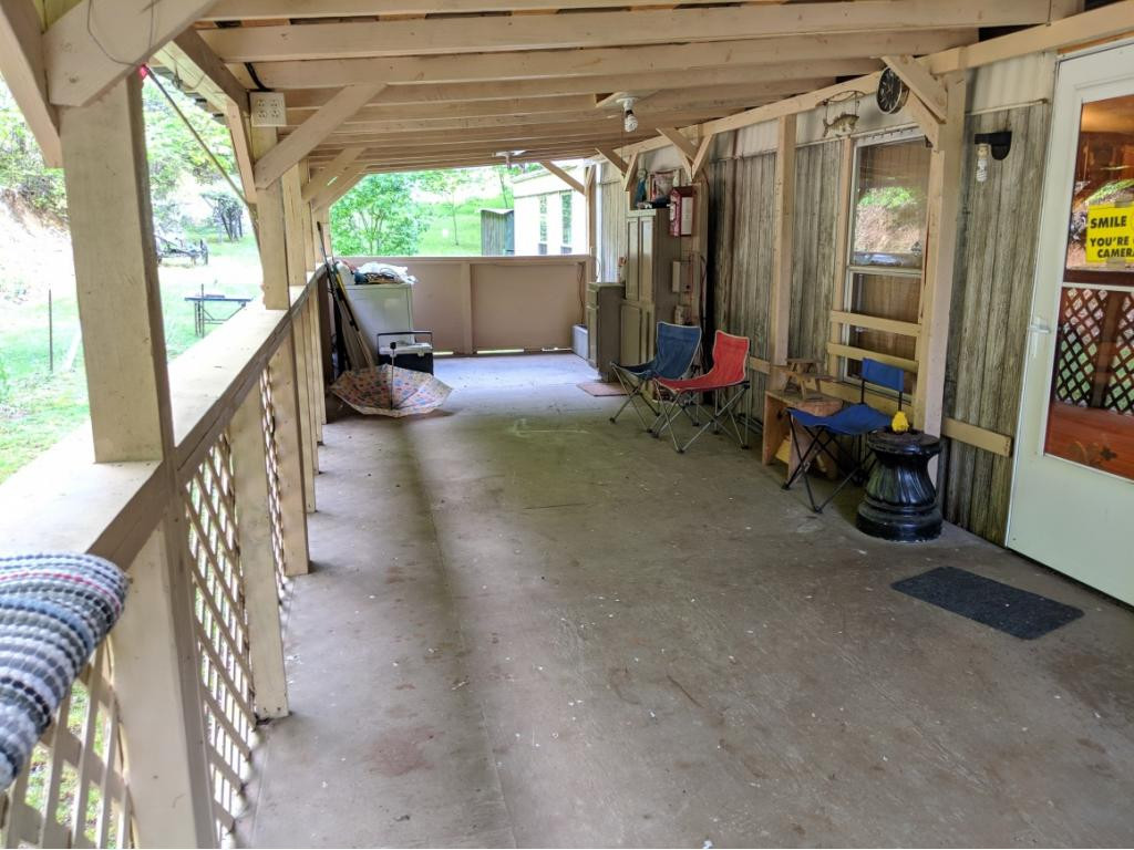 389 Jenkins Road Bluff City, TN 37618 - Photo 4 of 19 Photo 4