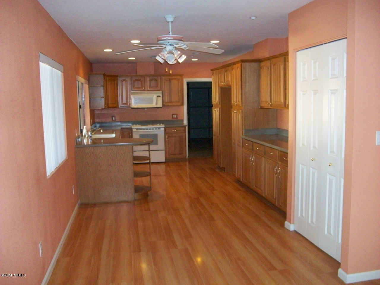 12222 East Doubletree Ranch Road Scottsdale, AZ 85259 - Photo 8 of 25 kitchen