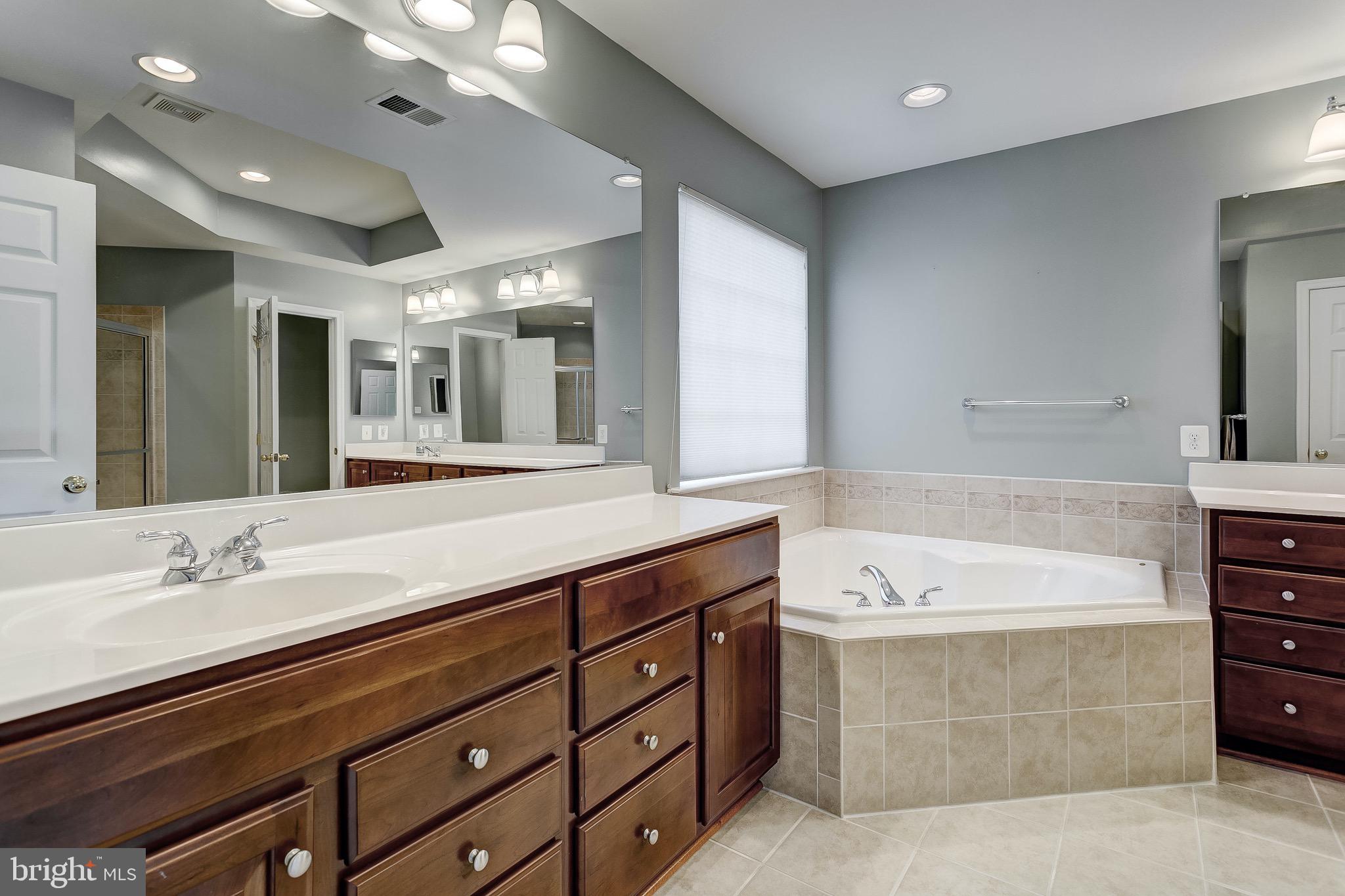 2007 Myrtlewood Road Baltimore, MD 21209 - Photo 37 of 61