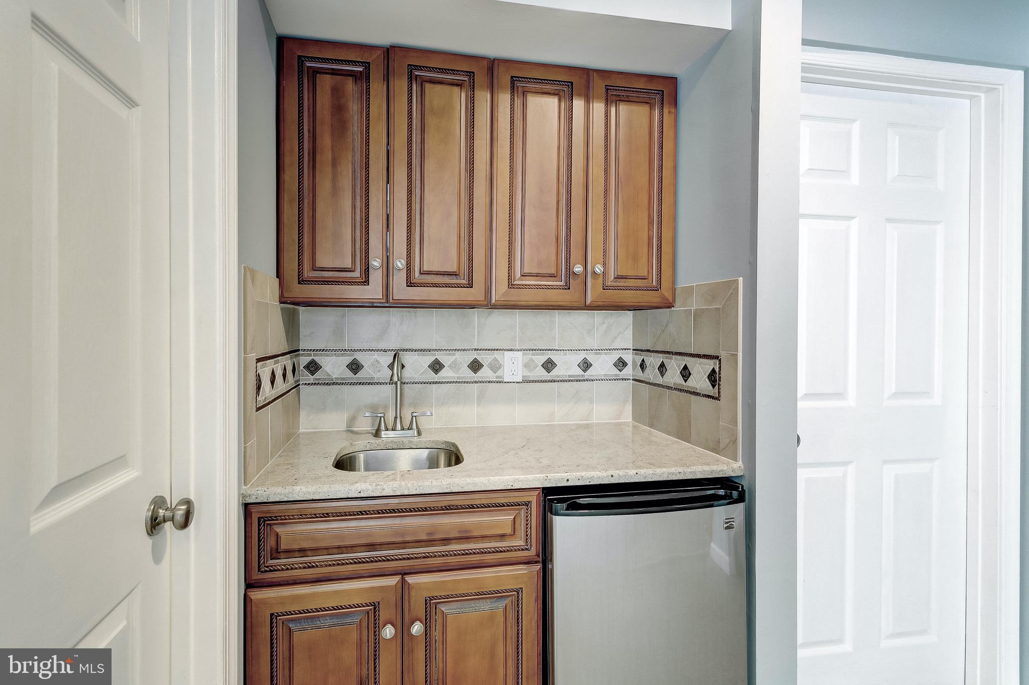 2007 Myrtlewood Road Baltimore, MD 21209 - Photo 47 of 61